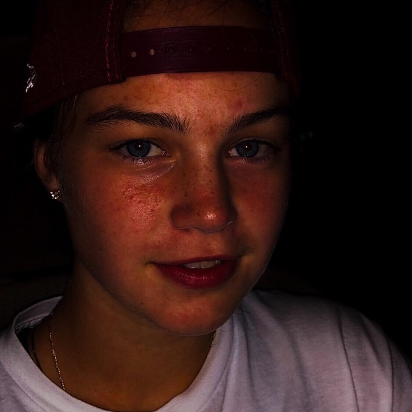 Meet your Posher, Hailey - Picture 1 of 1